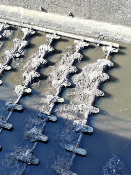 Самарцы смыли в канализацию тонны влажных салфеток