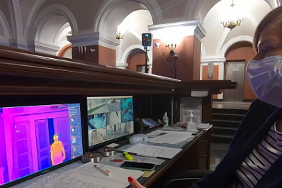 Измеряют температуру до 400 человек в минуту: тепловизоры от "Ростелекома" установили более 100 предприятий (16+)
