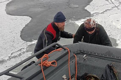 В Тольятти спасатели вытащили из промоины мужчину