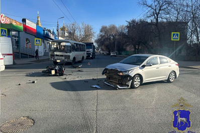 В Самаре утром 4 апреля мотоциклист пострадал в ДТП с иномаркой