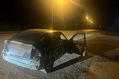 Без фар, капота и стекол: в Кошкинском районе работник автосервиса угнал машину клиента