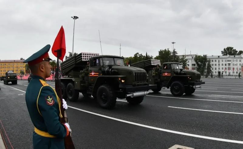 В Самаре прошёл юбилейный Парад Победы