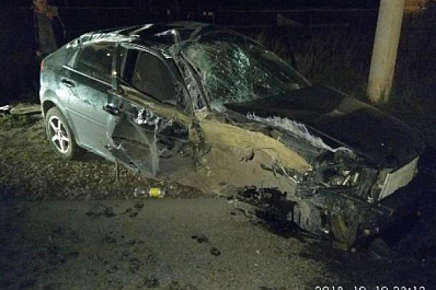 Ночью в Жигулевске иномарка снесла столб