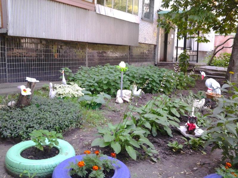 Стало известно, что мешает быстро очистить дворы от автомобильных покрышек в Тольятти