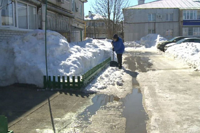 Госжилинспекция проверила качество уборки снега в поселке Усть-Кинельский