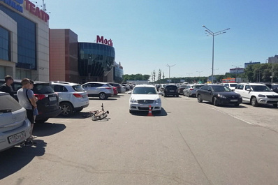 В Самаре иномарка сбила ребенка на велосипеде