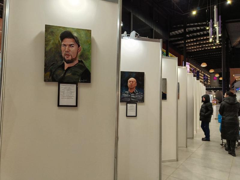 В Тольятти открылась уникальная выставка портретов участников СВО