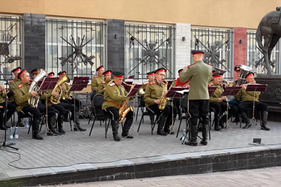 В Самаре военный оркестр мотострелкового соединения ЦВО открыл пятый юбилейный сезон 