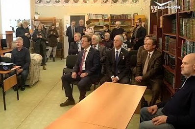 Губернатор Дмитрий Азаров посетил Богатовский район