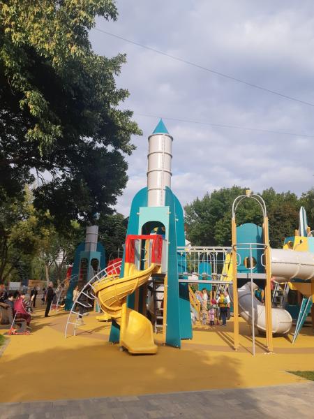 В Самаре появился новый "космический" сквер