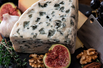 В Самаре торговали санкционным сыром из разных стран