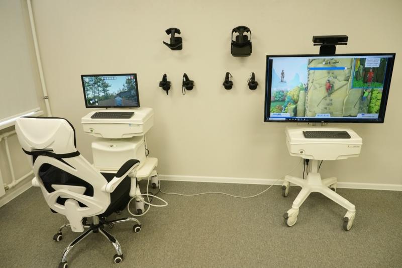 Чем лечить? В Самаре студентам рассказали о медицинской промышленности