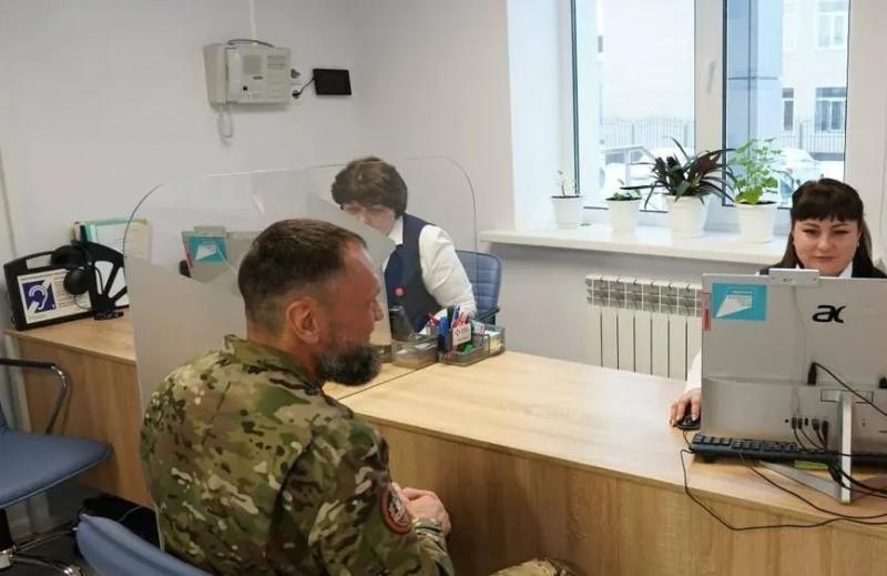 Губернатор Федорищев: "Самарская область вошла в топ-5 регионов РФ по уровню трудоустройства участников СВО"