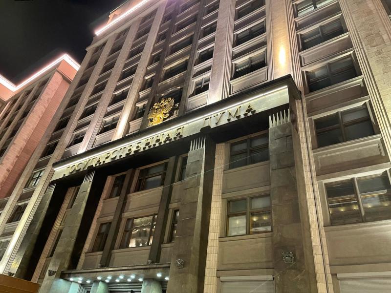 В Госдуме предложили запретить курьерам ездить по тротуарам