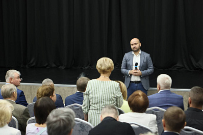 Вячеслав Федорищев обсудил с новокуйбышевцами проблемы и планы развития города