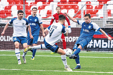 Что происходит в футбольных клубах Тольятти