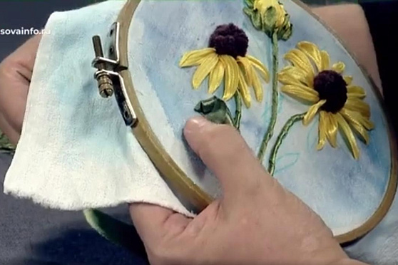 Вышиваем рудбекию. Ручная работа