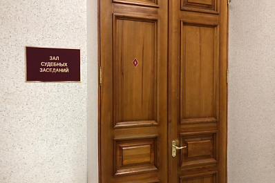 "Бил об стену, обливал кипятком": в Самаре начался суд о жестокой расправе над щенком 