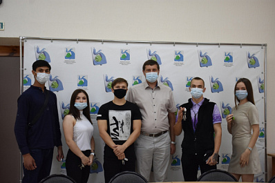 В Жигулевске дети-сироты получили ключи от квартир