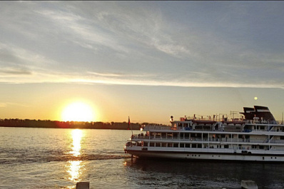 Туристы массово отравились на теплоходе до Казани