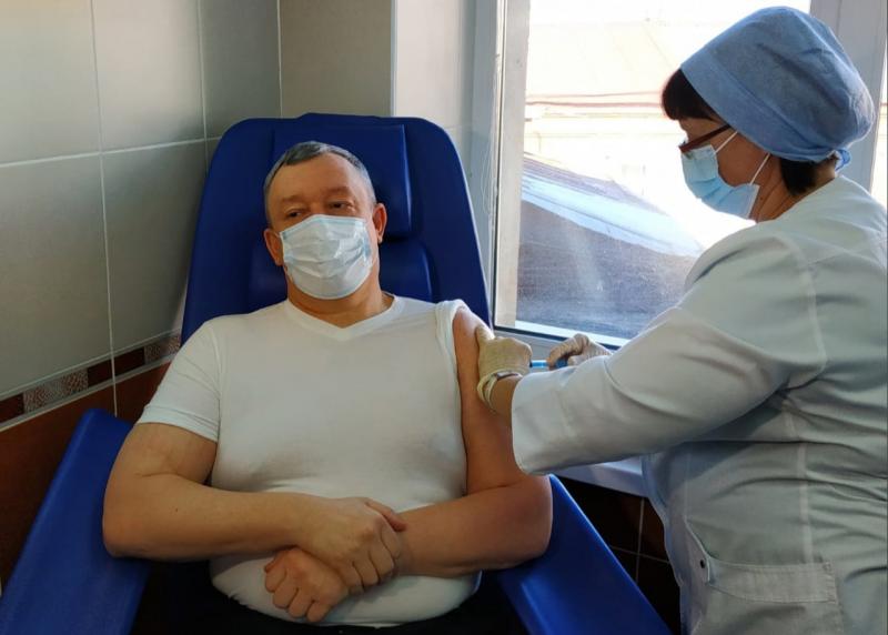 Зампред регионального Правительства Александр Фетисов завершил вакцинацию от коронавируса