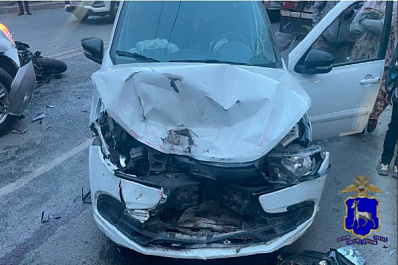 В Самаре столкнулись 6 машин и мотоцикл