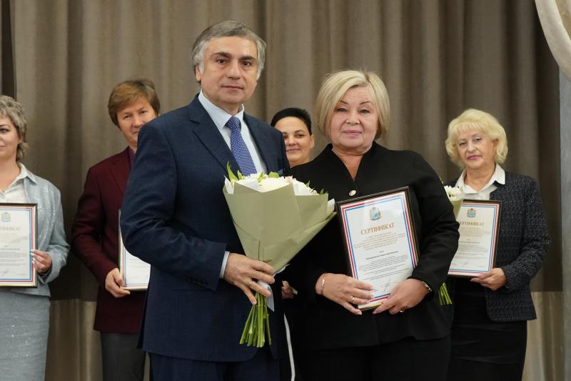 Разумное, доброе, вечное: в Самаре наградили авторов лучших воспитательных проектов