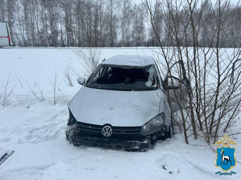 В Тольятти женщина на LADA X-Ray въехала в автобус