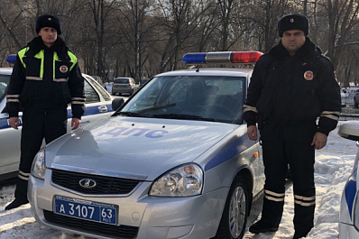 В Самаре полицейские спасли жизнь двухлетней девочке