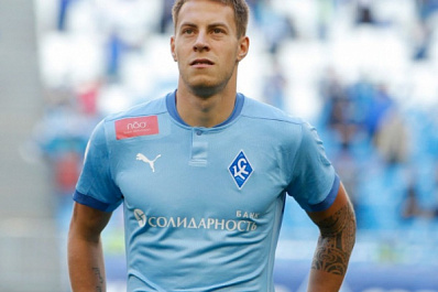Защитник "Крыльев Советов" Максим Карпов переходит в другой клуб РПЛ