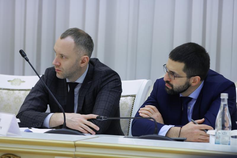 Губернатор Вячеслав Федорищев провел совещание по развитию Самарской области до 2036 года 