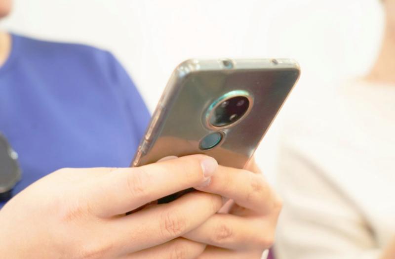 С 1 сентября россиян начнут штрафовать за передачу SIM-карт