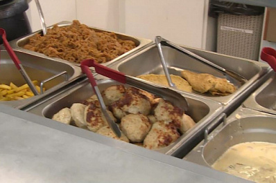 Депутаты Губдумы проверили качество школьного питания в Самарской области