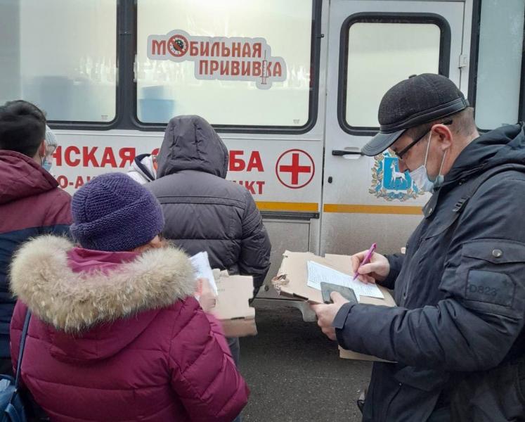 В тольяттинских мобильных пунктах за день вакцинировалось 130 человек