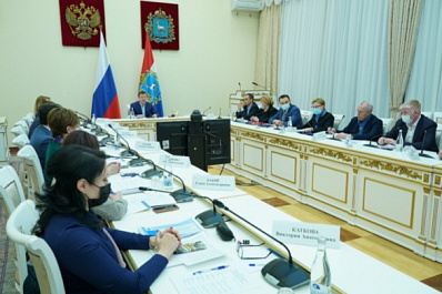 Дмитрий Азаров: "Там, где люди берут на себя ответственность, необходимо помогать им в первую очередь"