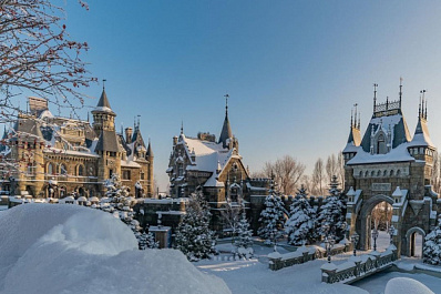 Фотосессия на фоне замка и дегустация сыров: стартует 8-й зимний пресс-тур проекта "Поехали!" 