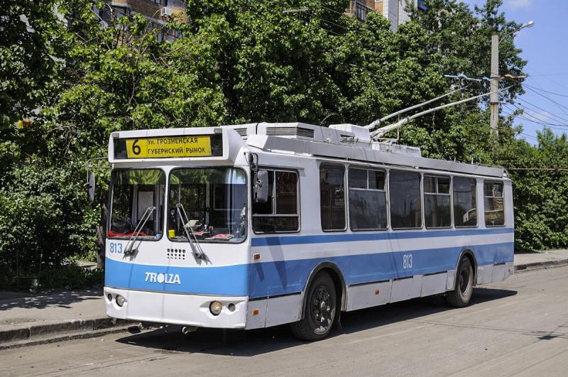 В Самаре восстановили движение троллейбусов после обвала дороги на Алексея Толстого