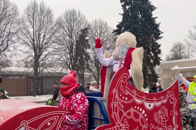 На выставке "Россия" проходит фестиваль Дедов Морозов