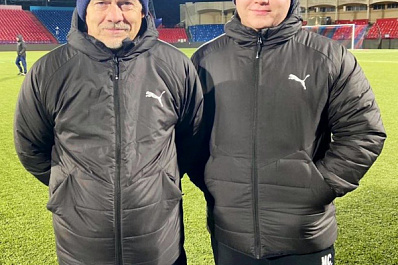 Врачи "Крыльев Советов" спасли пассажира самолета