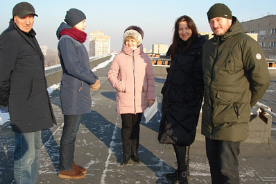 В Тольятти у бывшего общежития крыша больше не течет