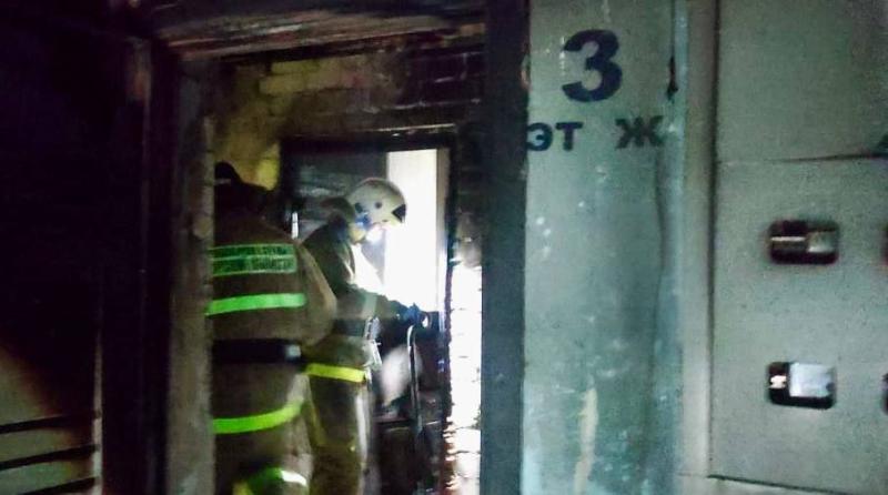В Самарской области 30 апреля горела квартира на третьем этаже