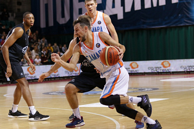 Баскетбольный клуб "Самара" переиграл "Урал"