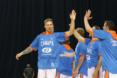 Баскетболист Артемс Бутянковс остается в Самаре 