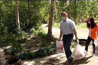 Волонтеры поздравили 150 многодетных семей в Самарской области 