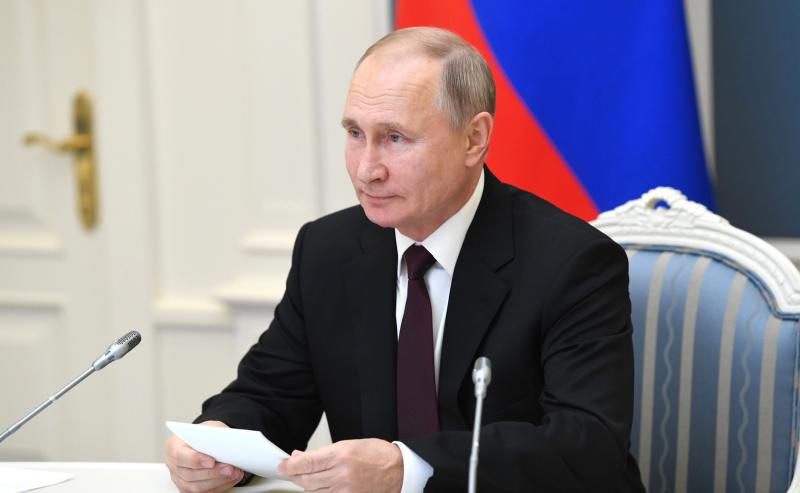 Владимир Путин предложил вовлекать учеников в процесс модернизации школ