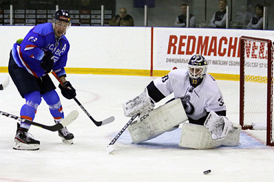 Самарские "летчики" одолели питерское "Динамо"