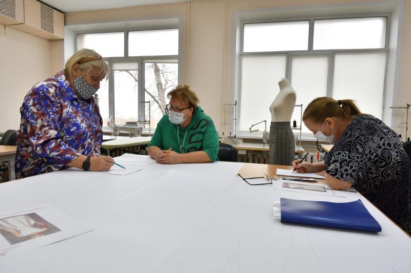 Жители региона получают новые профессии в рамках программ переобучения