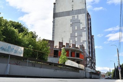 Вячеслав Федорищев встретился с жителями проблемного дома на ул. Максима Горького в Самаре