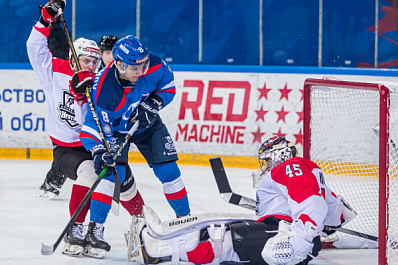 Тольяттинская "Лада" проиграла "Нефтянику"