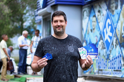 В первый день продаж реализовано 250 абонементов на матчи "Крыльев Советов"